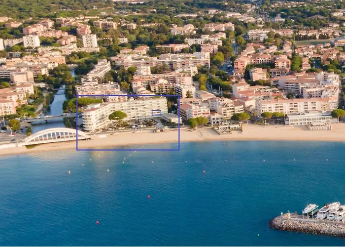 Matisse Face Parking Sainte-Maxime