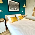 Matisse Face Parking *