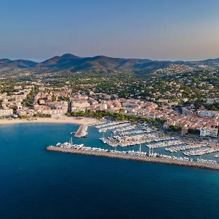 Matisse Face Parking * Sainte-Maxime