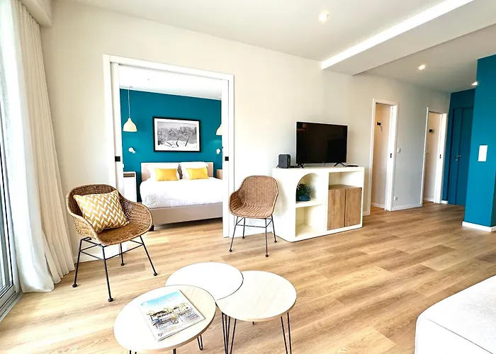 Matisse Face Parking Sainte-Maxime